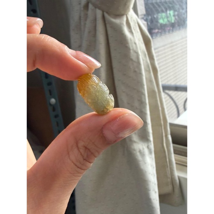 天然A貨緬甸玉 冰糖黃雙彩360度環繞微雕一條龍翡翠小龍珠/頂珠 起冰糖黃過度冰青灰肉 純手工雕作寸玉見匠心-細節圖8