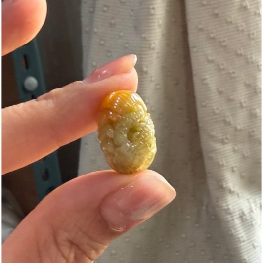 天然A貨緬甸玉 冰潤橘紅黃漸變手工環繞微雕一條龍翡翠龍珠/頂珠 老熟冰紅帶滿色梨黃冰肉-細節圖4