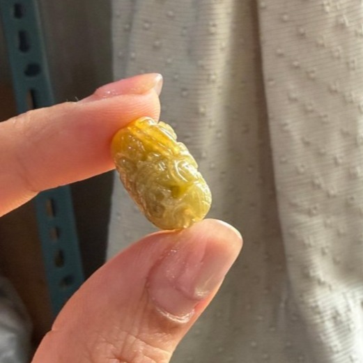 天然A貨緬甸玉 冰潤橘紅黃漸變手工環繞微雕一條龍翡翠龍珠/頂珠 老熟冰紅帶滿色梨黃冰肉-細節圖6