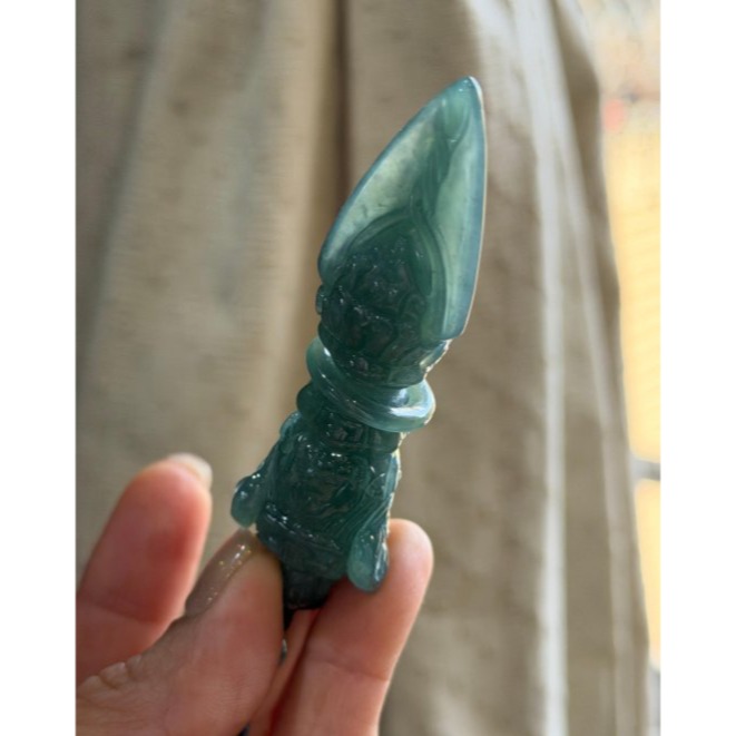 天然A貨翡翠 高冰危綠手工立體精工佛首金剛杵翡翠佛墜 厚庄高清起光感 色滿勻稱 精開法像獨一無二護身法器-細節圖8