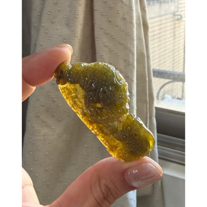 天然A貨緬甸玉 老坑秋香綠三彩手工雕福祿傳家帶子金蟾翡翠擺件 滿色冰梨黃俏橘紅帶白冰 腳踩大三元財富代代相傳-細節圖4