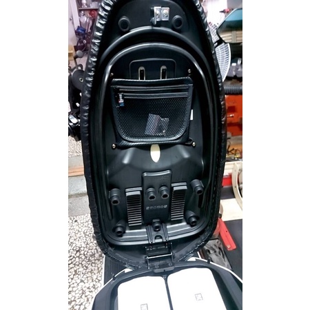 【現貨🔥附螺絲】光陽 ionex 置物袋 i one air fly s7 s7r s6 pro 車廂置物袋 車廂收納袋-細節圖2