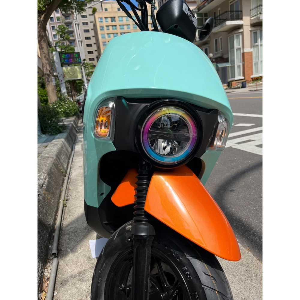 【現貨🔥免運】SYM 4MICA 大燈貼膜 krn 大燈貼 貼紙 保護膜 犀牛皮 大燈膜 車貼 保護貼 改裝 精品 彩貼-細節圖4