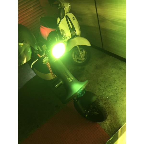 【現貨免運🔥附子母扣】gogoro viva 大燈護片 大燈罩 燈殼 gogoro viva 配件 大燈 護片 燈具-細節圖2