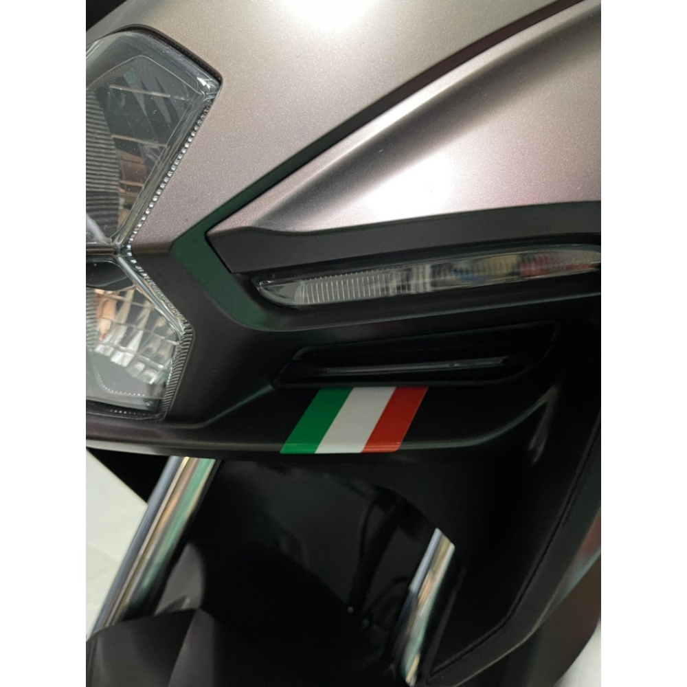 【現貨免裁🔥好貼】機車國旗貼紙 mmbcu 曼巴 krv force 勁戰六代 jet bws 水冷 augur drg-細節圖2