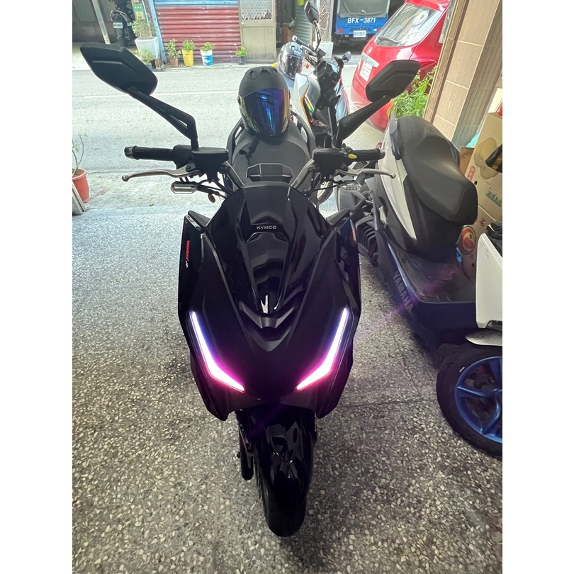 【現貨】光陽 krv 尾燈 moto 貼膜 彩鈦下眼線 燈膜 貼紙 krv180 彩貼 krv 車貼 krv 機車精品-細節圖6