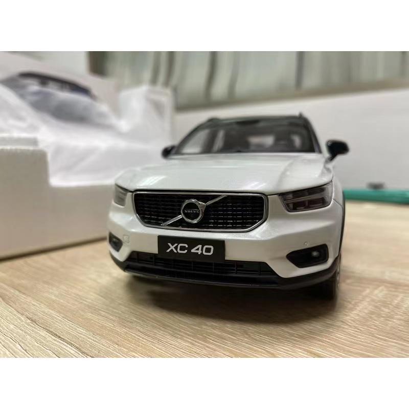 VOLVO 原廠 正品 1:18 模型車 車模 XC40 車門可開-細節圖3