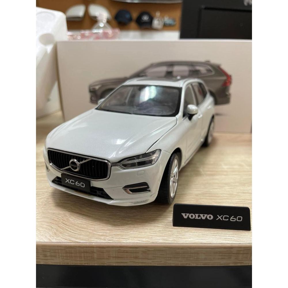 VOLVO 原廠 正品 1:18 模型車 車模 XC60 車門可開-細節圖3