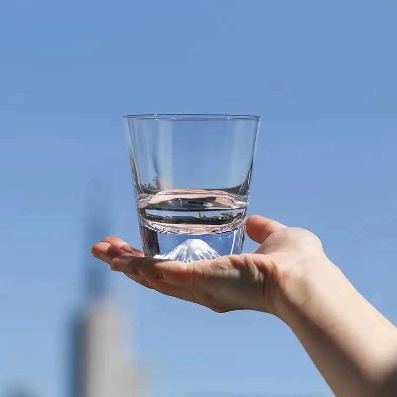 急速出貨 【贈 大冰球模】 富士山造型杯 酒杯 威士忌杯 木盒 櫻花雪山杯無鉛水晶玻璃杯水杯茶杯酒杯櫻花杯-細節圖8