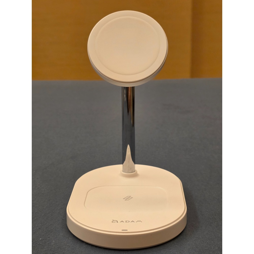 ADAM 亞果元素 OMNIA M2+ 蘋果原廠MagSafe認證 Qi2 15W 2+1磁吸無線充電座 二手-細節圖2
