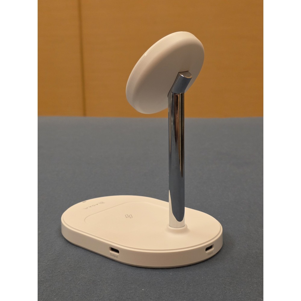 ADAM 亞果元素 OMNIA M2+ 蘋果原廠MagSafe認證 Qi2 15W 2+1磁吸無線充電座 二手-細節圖3