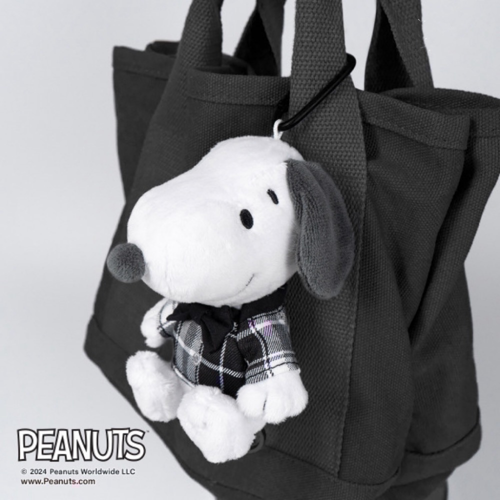 全新限量現貨+預購 7-11 經典格紋系列伸縮鑰匙圈 史努比 歐拉夫 絨毛娃娃 玩偶 史努比爵士樂手絨毛吊飾 面紙套-細節圖4