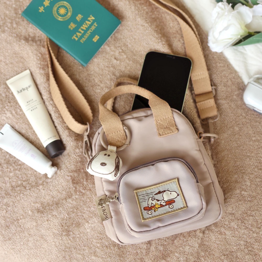 🔥粉絲專屬 全新限量 正版授權 7-11 史努比 歐拉夫 實用萌物登場 折疊旅行袋 旅行斜背小包 盥洗收納包 擦手巾-細節圖4