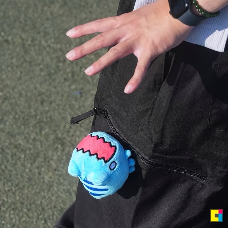 🏆路跑限定 咖波快閃店 Capoo Run 奇怪咖波大暴走 迷你圆圆咖波懶洋洋絨毛娃娃 便便咖波 咖波抱愛心 獎牌咖波-細節圖5