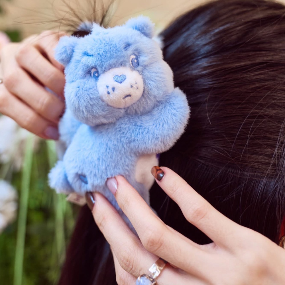 全新限量預購 正版授權 7-11 Care Bears 雪柔絨鯊魚夾 可愛髮夾 冬季限定 毛絨絨 髮飾 療癒系 萌系女孩-細節圖7