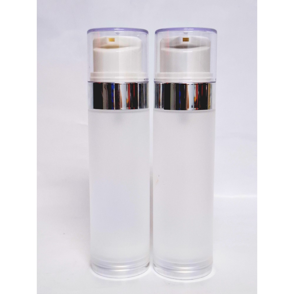 100ml 磨砂霧面按壓式真空瓶2入，適用於乳液、精華液、化妝水等分裝，方便攜帶。 市價：198元 本館超低價售完為止-細節圖4