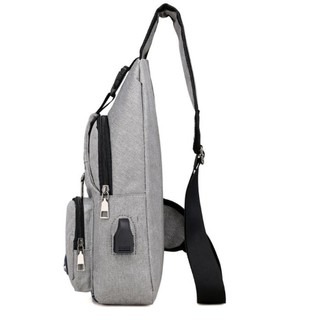 胸口包🔥台灣現貨🔥 韓版時尚單肩包 USB充電側背包 USB充電斜背包 單肩包 側背包 胸前包 斜背包 胸包-細節圖3