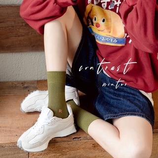 襪子 🔥臺灣現貨🔥 素色襪 韓國 純色R字母 豎條紋 堆堆襪 糖果色系 韓國中筒襪 直紋襪 百搭 中筒男女襪-細節圖4