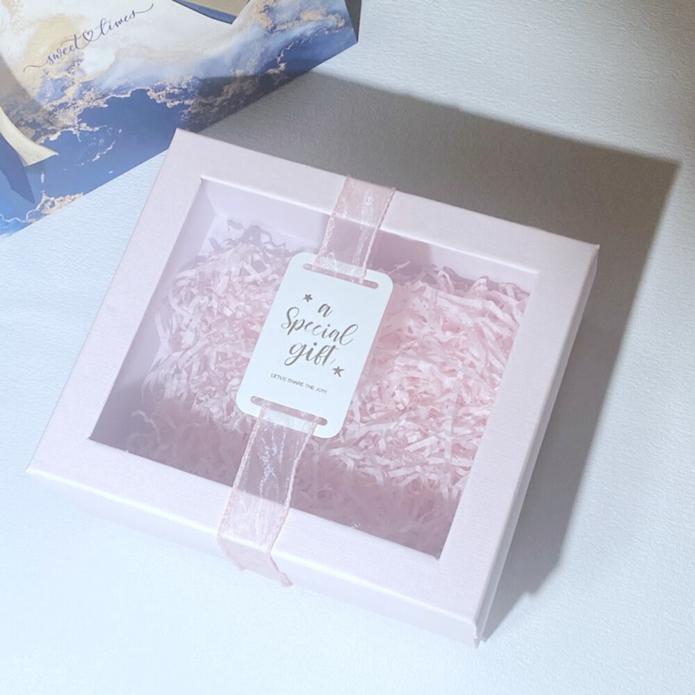 粉色盒+拉菲草+提袋