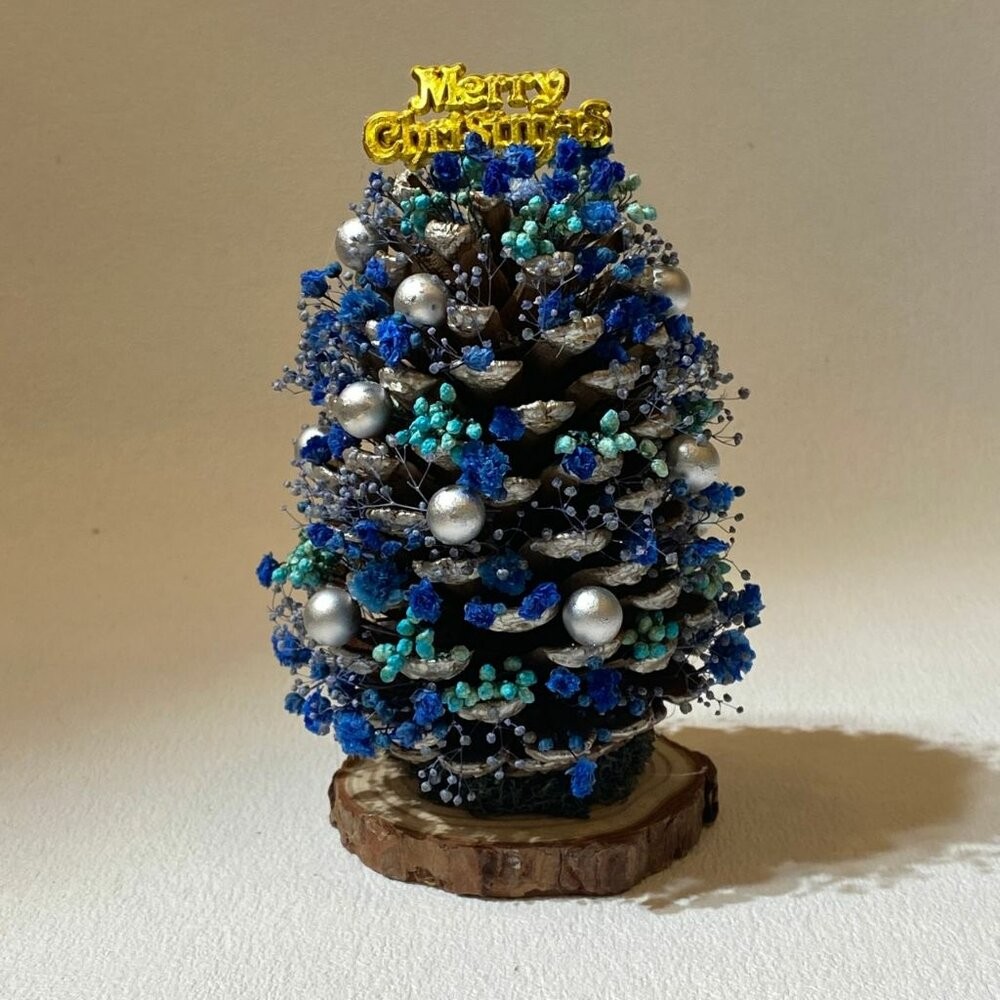 松果聖誕樹 聖誕節裝飾 辦公桌佈置  聖誕樹 辦公室裝飾 辦公室小物 辦公桌小物 辦公室 桌上擺件 桌面裝飾 居家裝飾-細節圖7