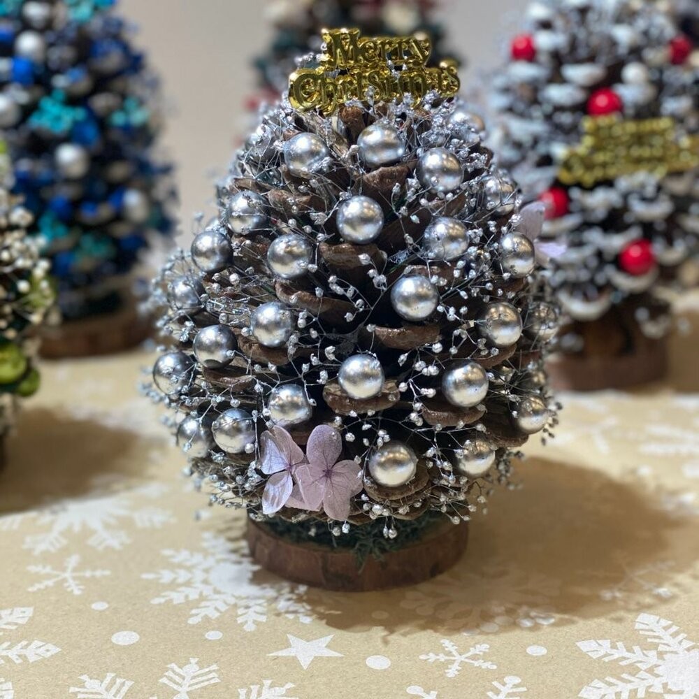 松果聖誕樹 聖誕節裝飾 辦公桌佈置  聖誕樹 辦公室裝飾 辦公室小物 辦公桌小物 辦公室 桌上擺件 桌面裝飾 居家裝飾-細節圖9