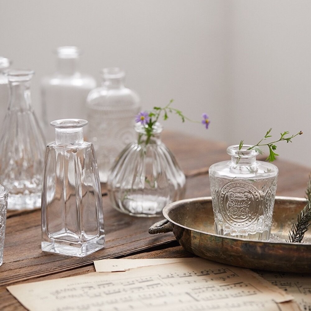 花瓶 玻璃花瓶 雕花玻璃花瓶  擴香瓶 復古花瓶 浮雕花瓶 拍照道具 拍照背景【GXS拍照道具】-細節圖3