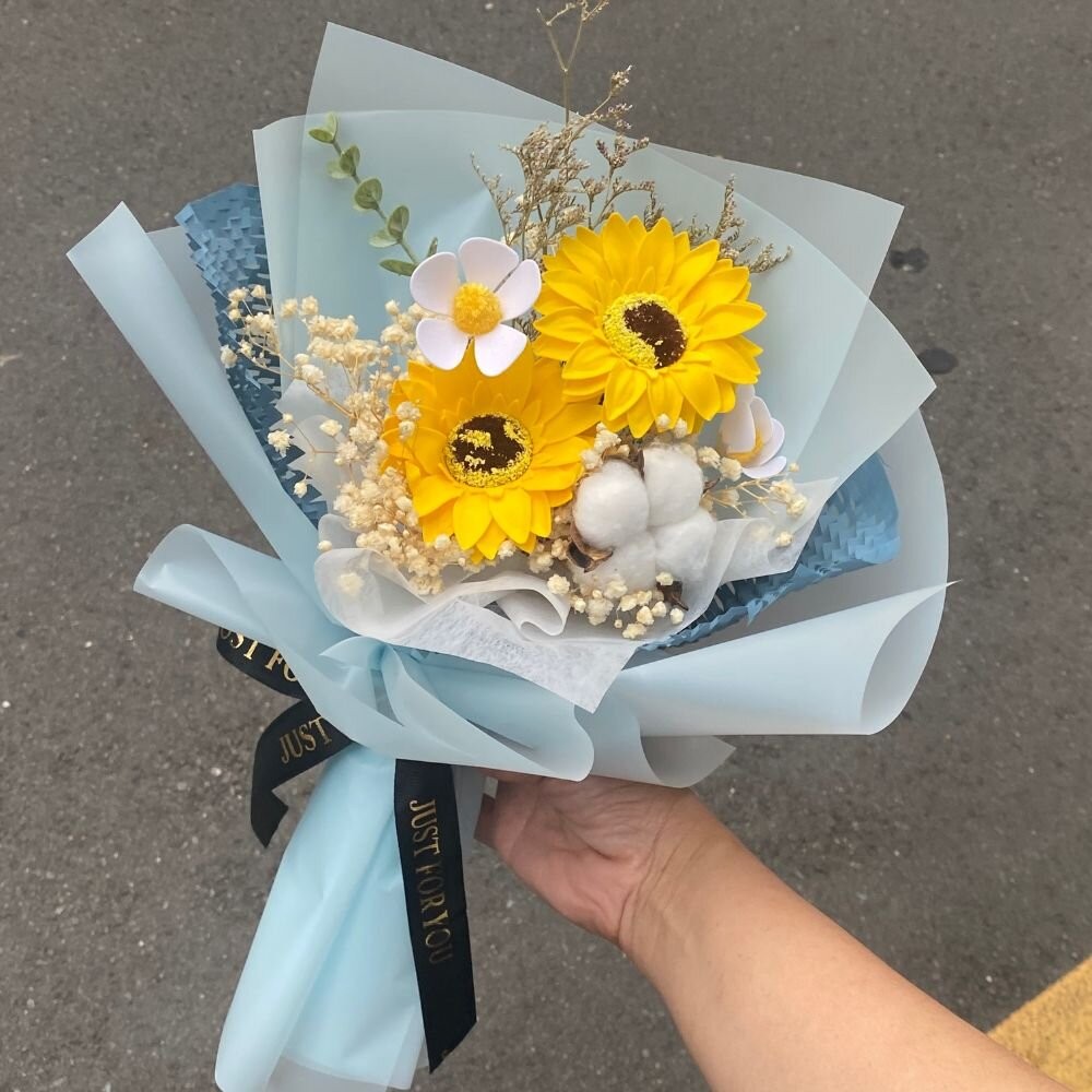 （附提袋）畢業花束 乾燥花束 向日葵 玫瑰花 教師節花束 滿天星 母親節花束 香皂花 永生花 乾燥花 康乃馨 禮物 情人-規格圖9