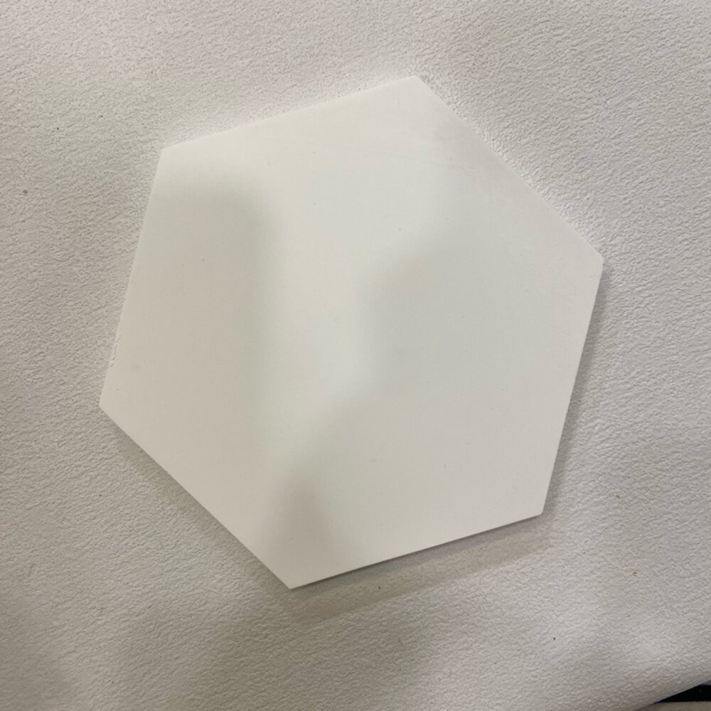 六變形（直徑14cm)