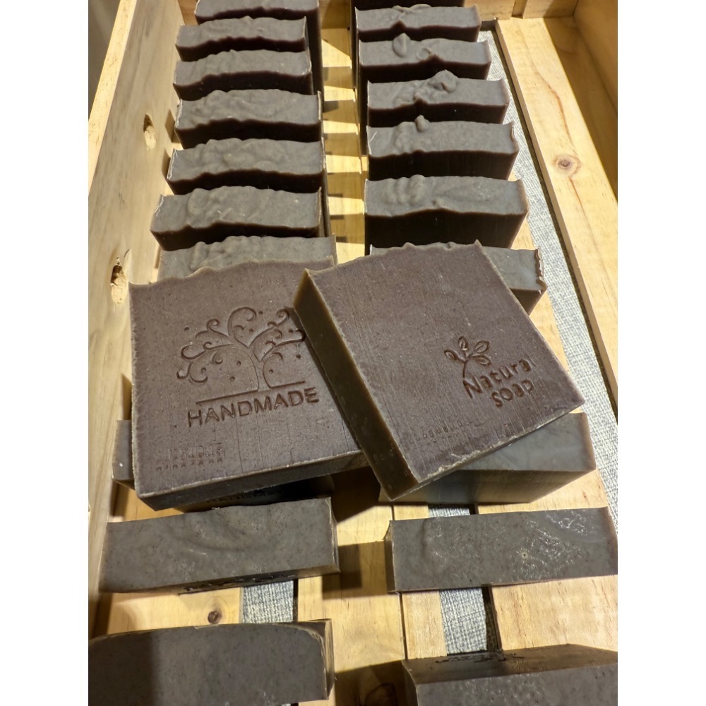 蕺草沐浴皂 冷製手工皂 （無添加香精）買六送一-細節圖2