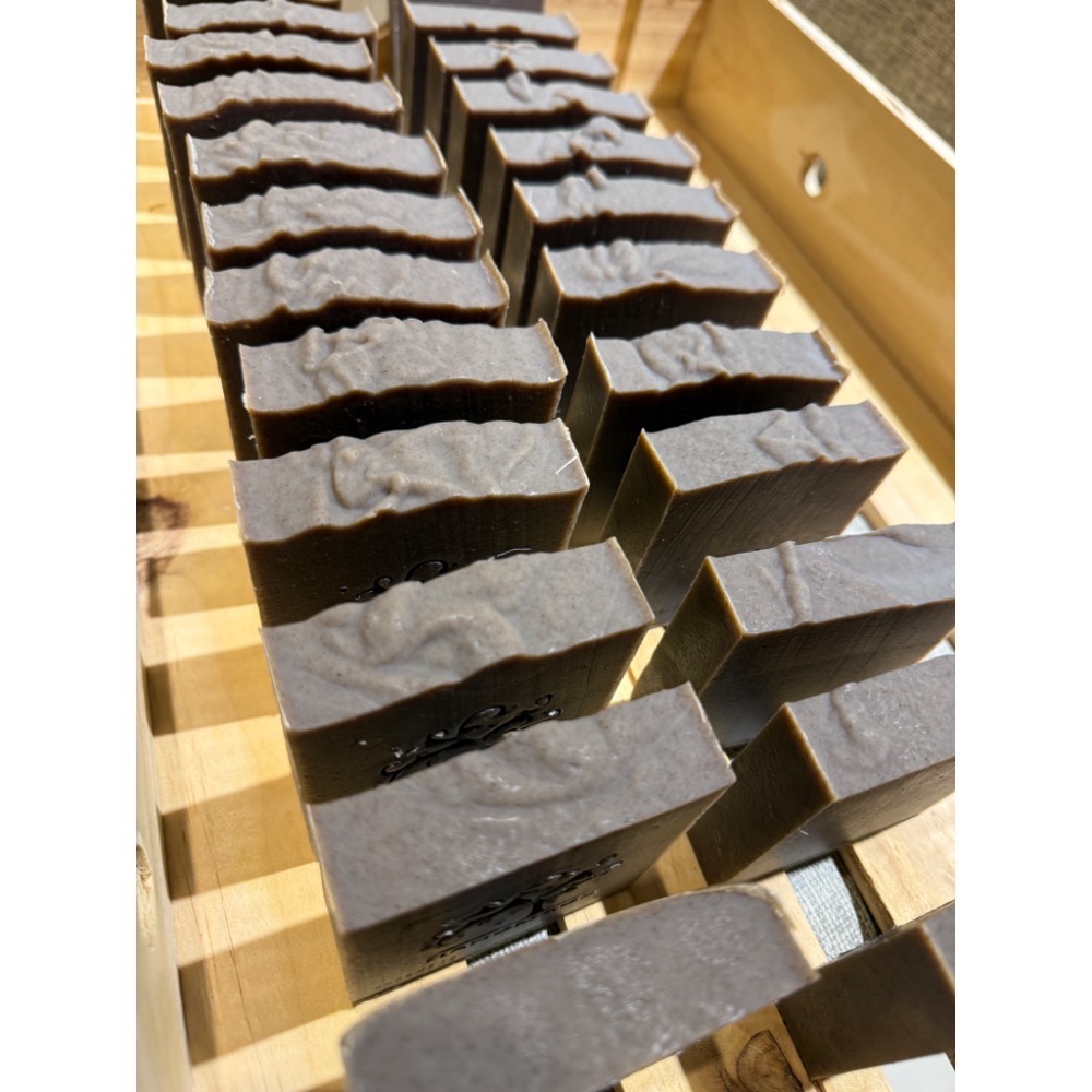蕺草沐浴皂 冷製手工皂 （無添加香精）買六送一-細節圖3