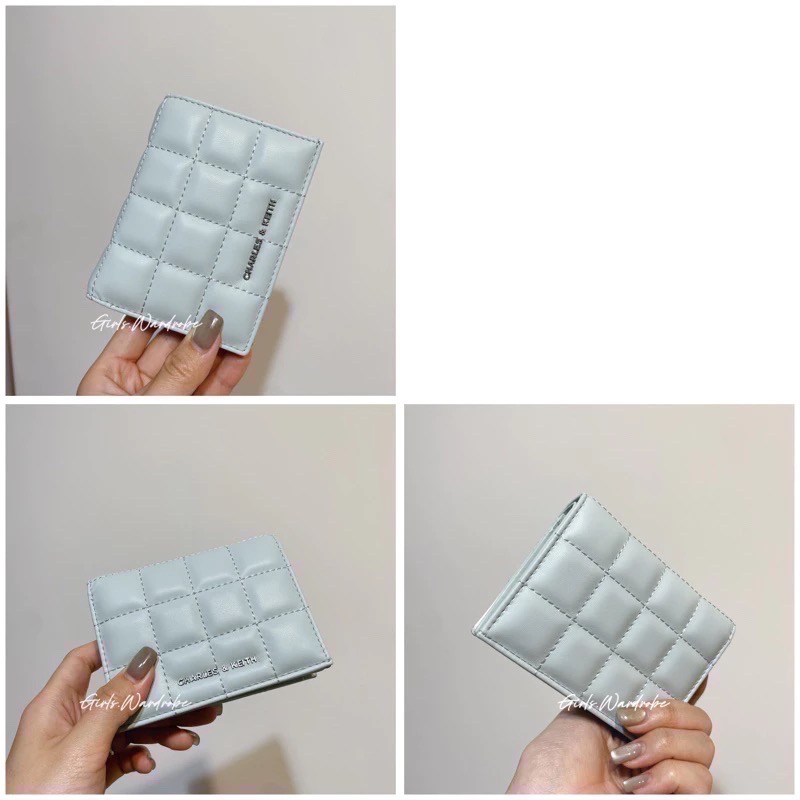 【𝐆𝐢𝐫𝐥𝐬.𝐖𝐚𝐫𝐝𝐫𝐨𝐛𝐞新加坡小CK正品代購】超美新款✨奶茶色 寶寶藍菱格短夾WOC 錢包 母親節禮物 生日禮物-規格圖11