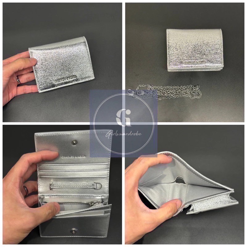 【𝐆𝐢𝐫𝐥𝐬.𝐖𝐚𝐫𝐝𝐫𝐨𝐛𝐞新加坡小CK正品代購】超美新款✨奶茶色 寶寶藍菱格短夾WOC 錢包 母親節禮物 生日禮物-規格圖11