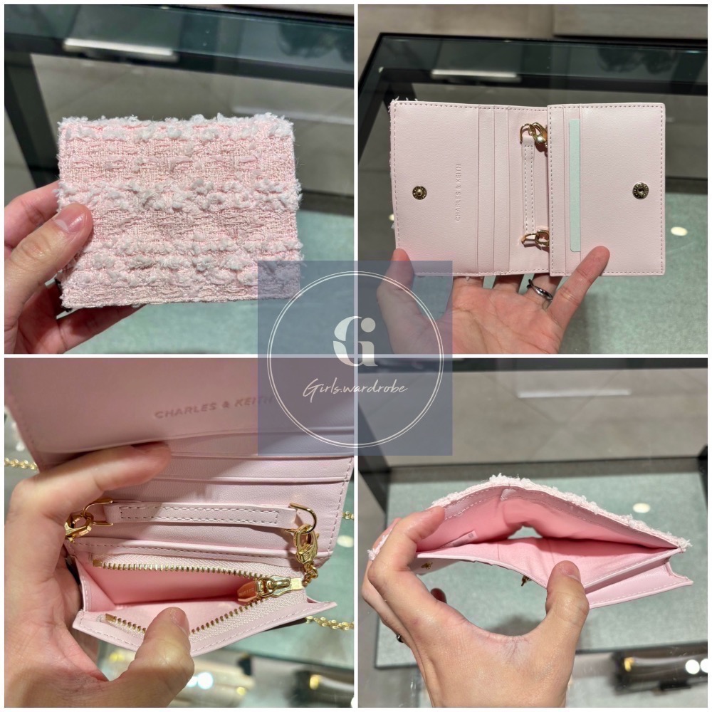 【𝐆𝐢𝐫𝐥𝐬.𝐖𝐚𝐫𝐝𝐫𝐨𝐛𝐞新加坡小CK正品代購】超美新款✨奶茶色 寶寶藍菱格短夾WOC 錢包 母親節禮物 生日禮物-規格圖11