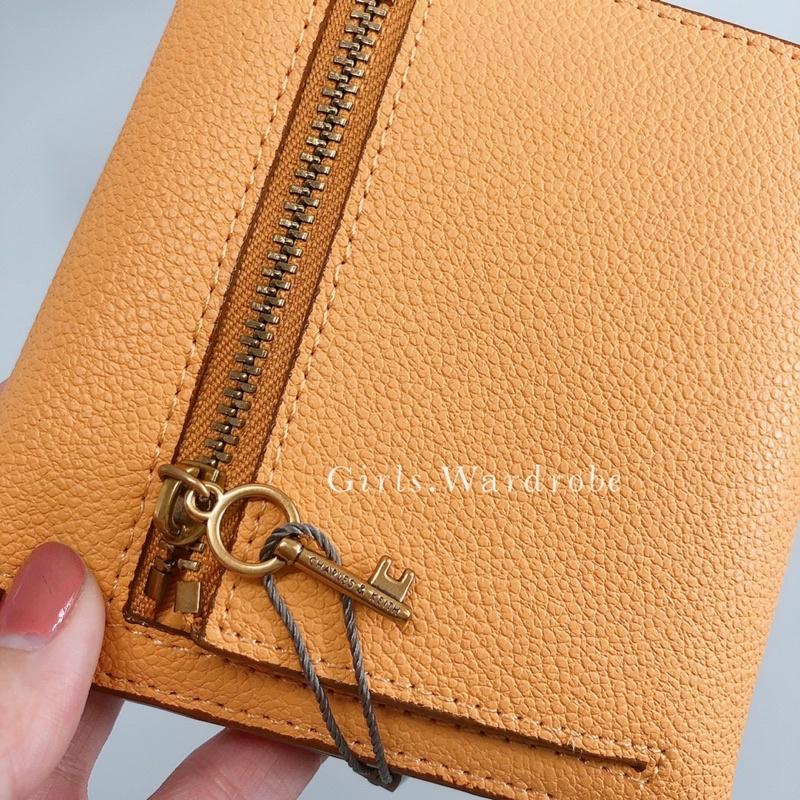 現貨🔥【𝐆𝐢𝐫𝐥𝐬.𝐖𝐚𝐫𝐝𝐫𝐨𝐛𝐞新加坡小CK正品代購】鎖扣鍊條斜背包WOC 短夾10770508-細節圖9