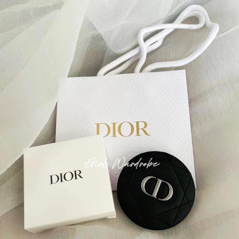【𝐆𝐢𝐫𝐥𝐬.𝐖𝐚𝐫𝐝𝐫𝐨𝐛𝐞歐洲正品代購】Dior迪奧2023美妝櫃VIP限量小羊皮雙面化妝鏡-細節圖4
