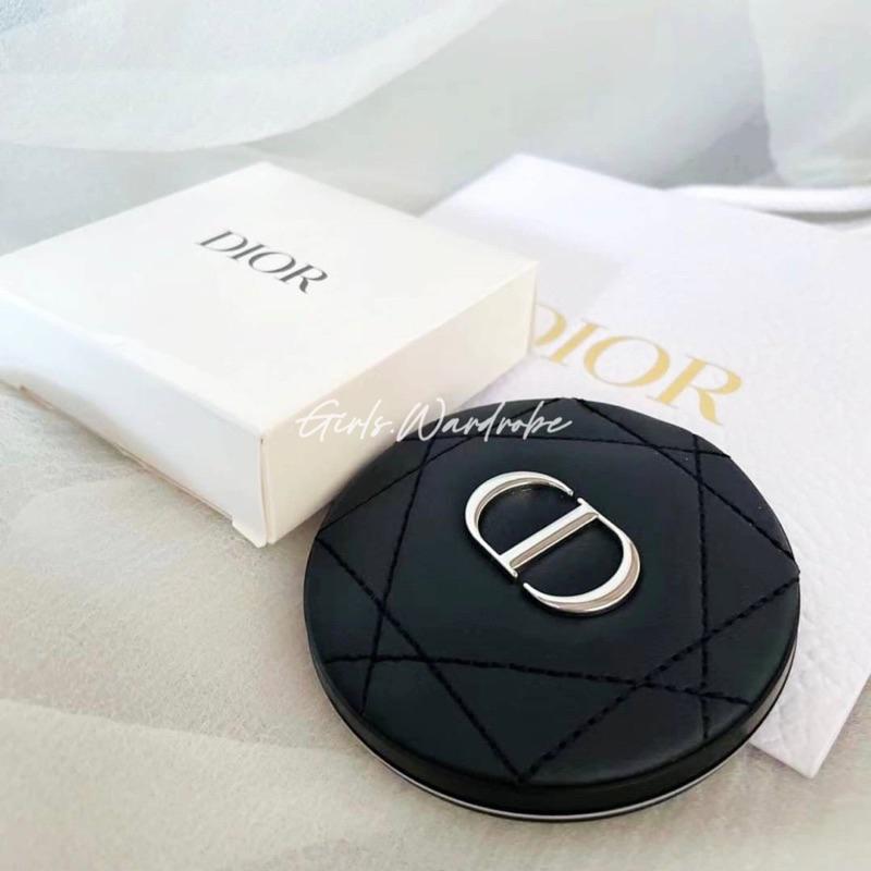 【𝐆𝐢𝐫𝐥𝐬.𝐖𝐚𝐫𝐝𝐫𝐨𝐛𝐞歐洲正品代購】Dior迪奧2023美妝櫃VIP限量小羊皮雙面化妝鏡-細節圖7