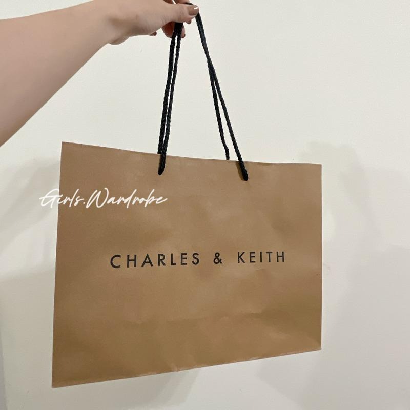 小ck charles & keith 牛皮紙袋 包裝袋 禮品袋 新舊款隨機出貨（另有淺灰禮品紙袋賣場）-細節圖3