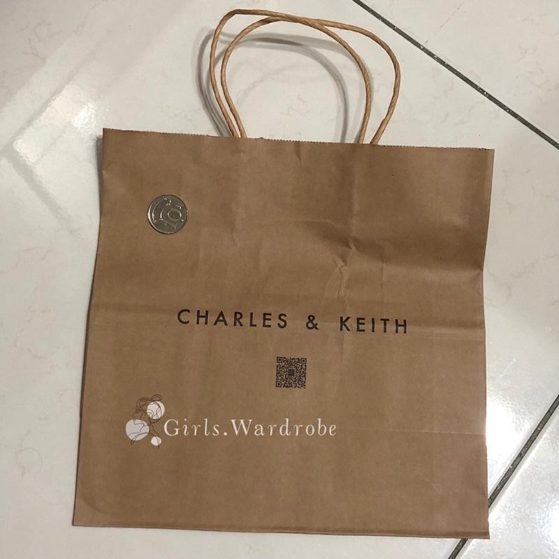 小ck charles & keith 牛皮紙袋 包裝袋 禮品袋 新舊款隨機出貨（另有淺灰禮品紙袋賣場）-細節圖6