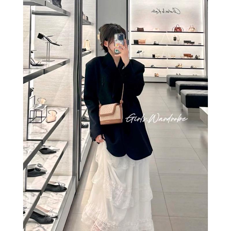 【𝐆𝐢𝐫𝐥𝐬.𝐖𝐚𝐫𝐝𝐫𝐨𝐛𝐞新加坡小CK正品代購】渡假風草編/帆布綁結翻蓋包 肩背包 斜背包CK2-20271345-細節圖5