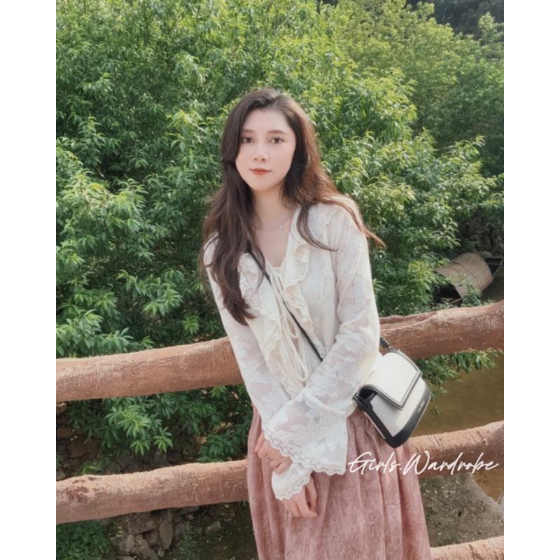 【𝐆𝐢𝐫𝐥𝐬.𝐖𝐚𝐫𝐝𝐫𝐨𝐛𝐞新加坡小CK正品代購】渡假風草編/帆布綁結翻蓋包 肩背包 斜背包CK2-20271345-細節圖8