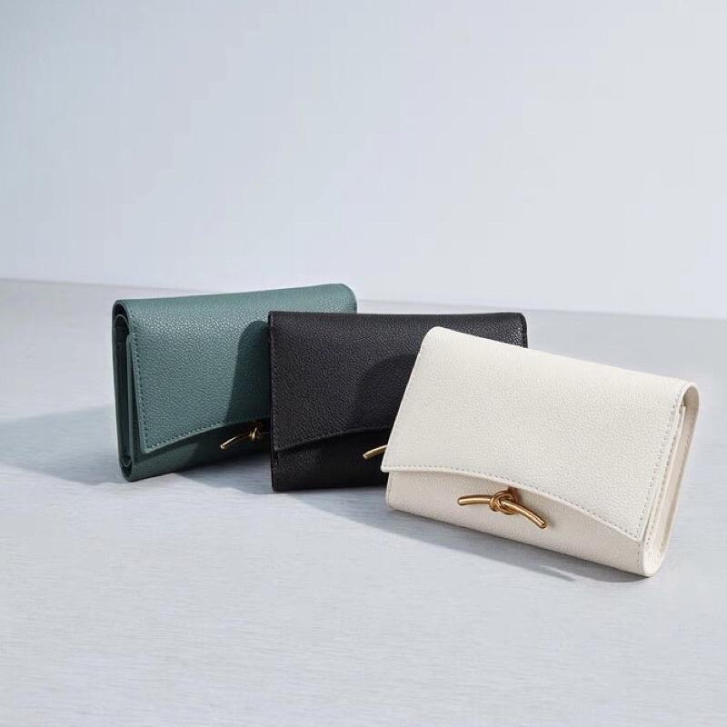 【𝐆𝐢𝐫𝐥𝐬.𝐖𝐚𝐫𝐝𝐫𝐨𝐛𝐞新加坡小CK正品代購】有相片層 扭結造型金釦中夾 錢包CK6-10770532-細節圖7