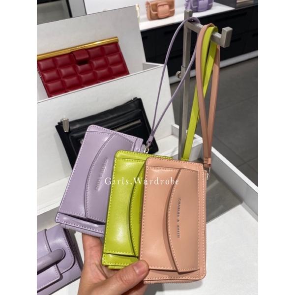 特價現貨🔥【𝐆𝐢𝐫𝐥𝐬.𝐖𝐚𝐫𝐝𝐫𝐨𝐛𝐞新加坡小CK正品代購】馬卡龍手拿零錢包 卡夾鑰匙包CK6-51200012-細節圖3