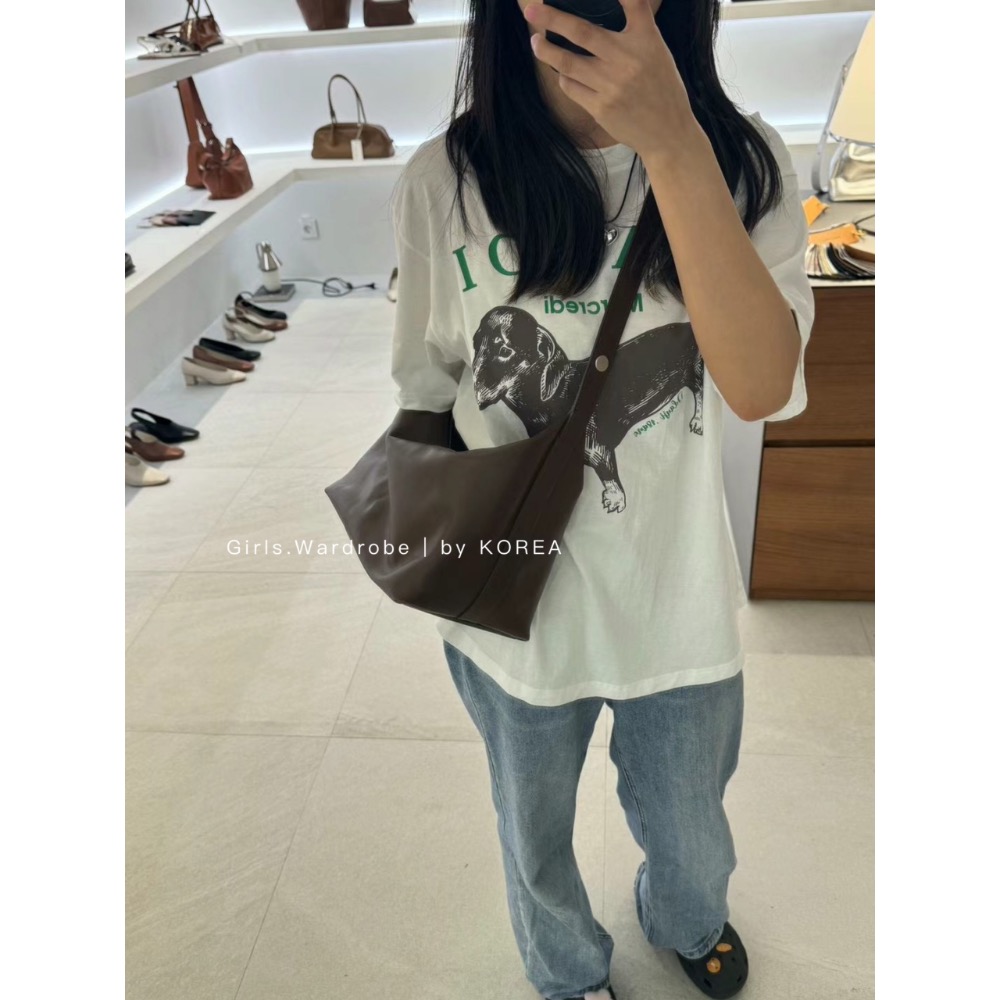 【𝐆𝐢𝐫𝐥𝐬.𝐖𝐚𝐫𝐝𝐫𝐨𝐛𝐞🇰🇷韓國正品代購】正韓bucks & leather手工牛皮拉鍊斜背包 肩背包-細節圖4