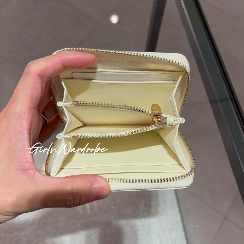 黑現貨🔥𝐆𝐢𝐫𝐥𝐬.𝐖𝐚𝐫𝐝𝐫𝐨𝐛𝐞｜小ck Alva菱格紋拉鍊短夾 錢包 卡夾 卡包 正品代購CK6-10770678-細節圖2