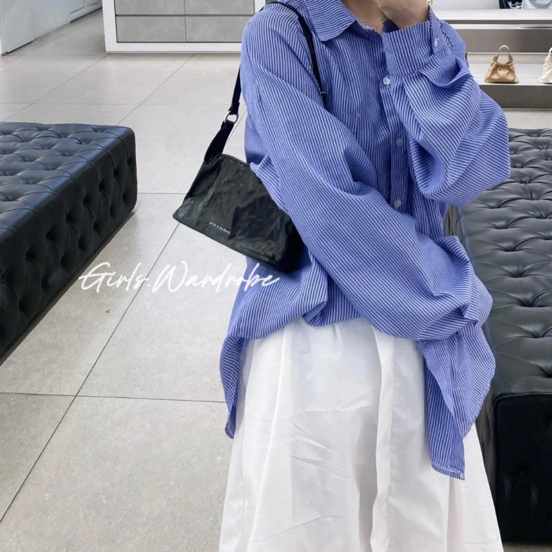 𝐆𝐢𝐫𝐥𝐬.𝐖𝐚𝐫𝐝𝐫𝐨𝐛𝐞｜小ck Lark皺摺感小方包 單肩包 斜背包 麻將包 正品代購CK2-80160183-細節圖5