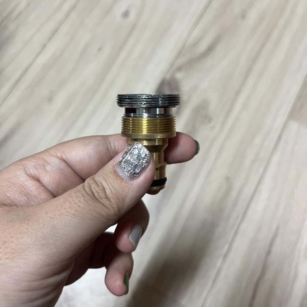 沐浴龍頭轉奶嘴接頭 28mm外牙 沐浴龍頭轉水槍快接 沐浴龍頭快接頭 水龍頭轉接頭 水槍接頭 水管快接 快拆-細節圖5