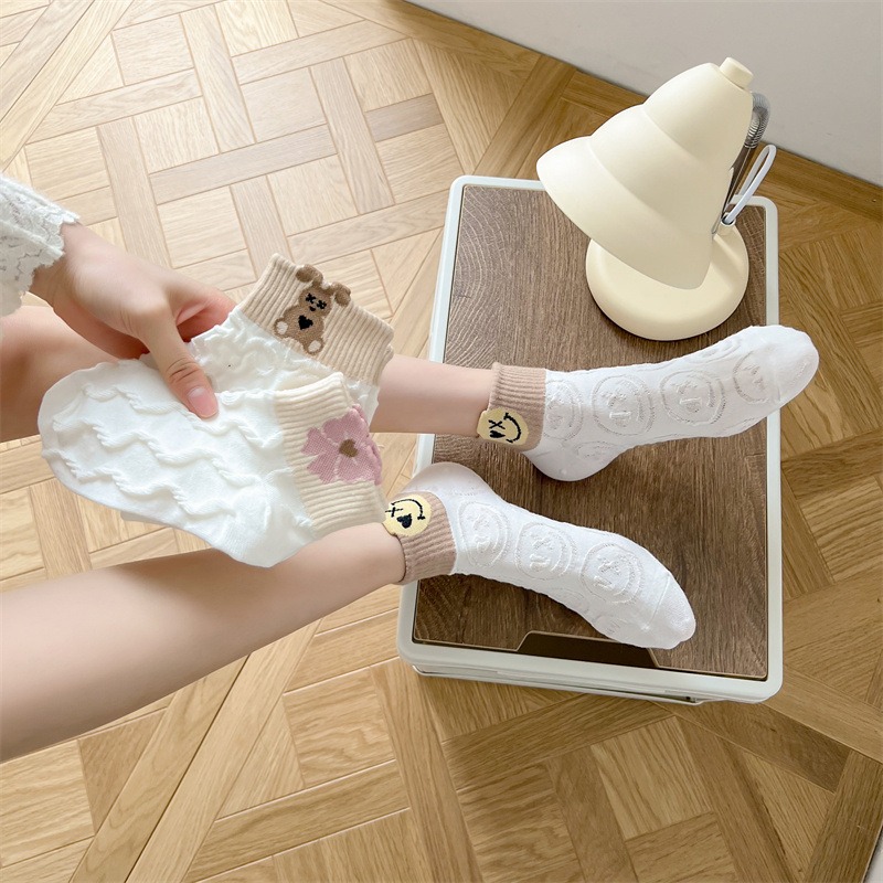 台灣出貨✨現貨 襪子 白襪子 可愛造型碎花短襪 透氣 白色襪子 學生襪 透氣吸汗 透氣防汗 少女襪 船型襪 日系女襪百搭-細節圖2