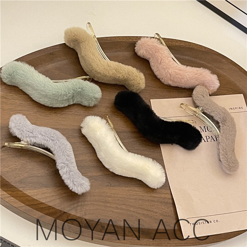 台灣出貨✨現貨 大號毛茸茸髮夾 仿兔毛 毛毛鯊魚夾 鴨嘴夾 髮夾 BB夾 韓國新款 趙露思同款 公主頭 側邊夾 髮飾-細節圖3