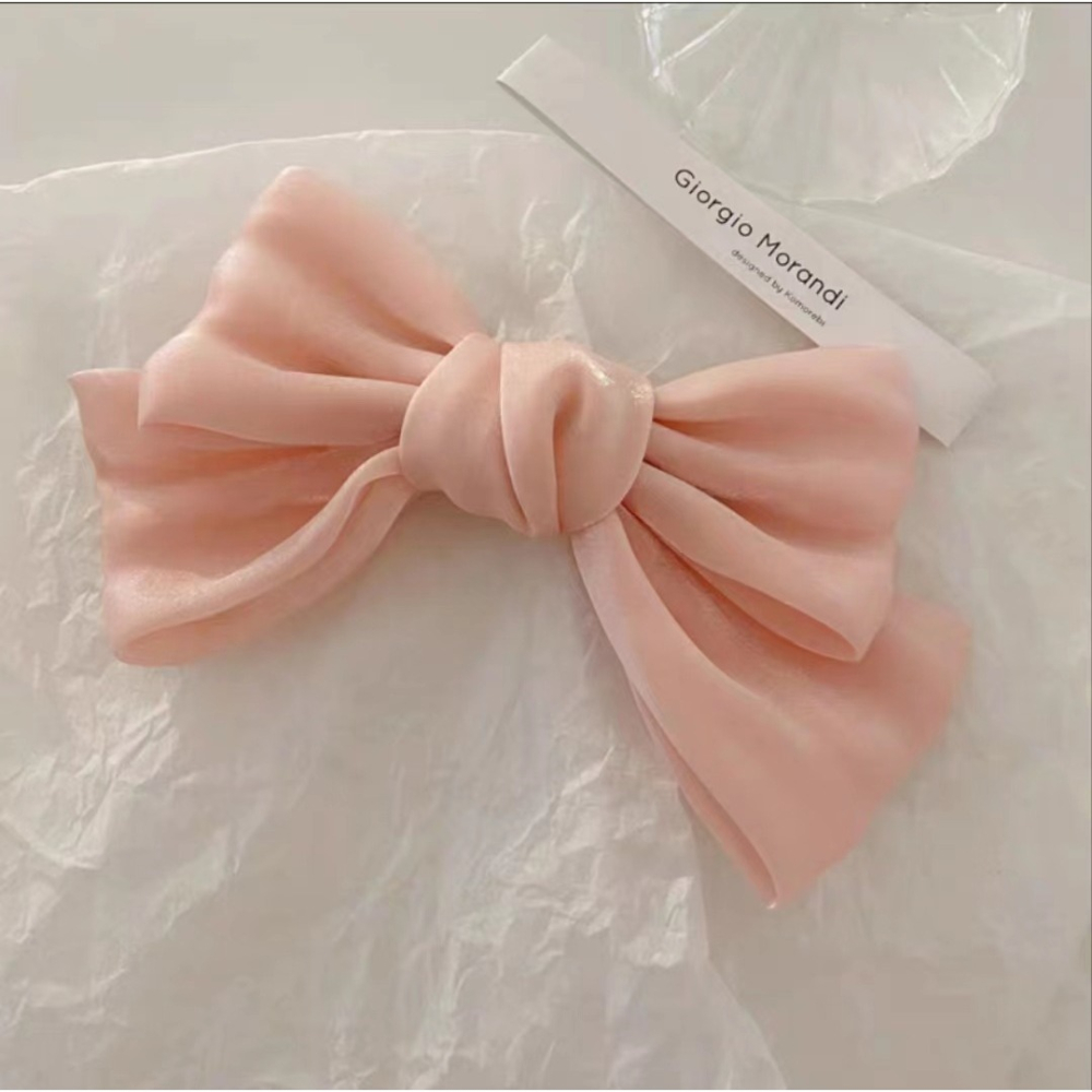 現貨 台灣 ✨人魚姬法式珠光緞面蝴蝶結髮夾 大蝴蝶結髮夾 髮飾 公主頭 髮飾 彈簧夾 韓國東大門進口亮絲緞面 小紅書同款-細節圖11