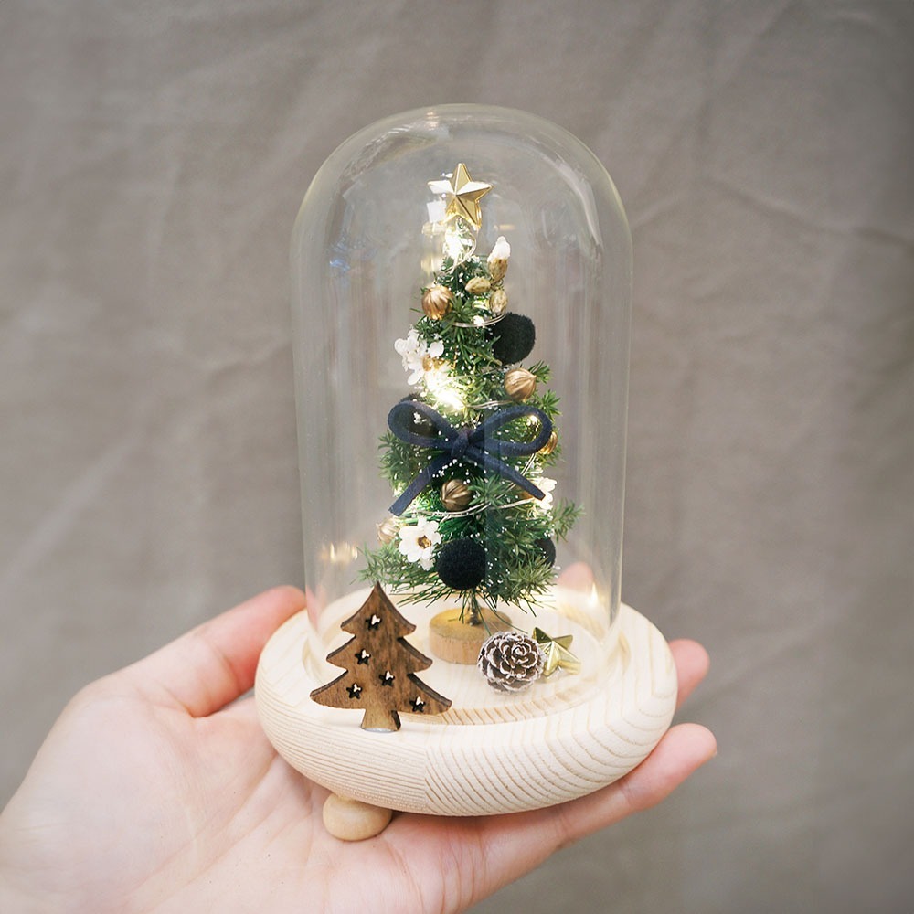 【KIRA與花花藝】聖誕獻禮．迷你永生聖誕樹LED玻璃罩小款-星空黑/夜燈/聖誕禮物/聖誕節/交換禮物/聖誕樹/小夜燈-細節圖3
